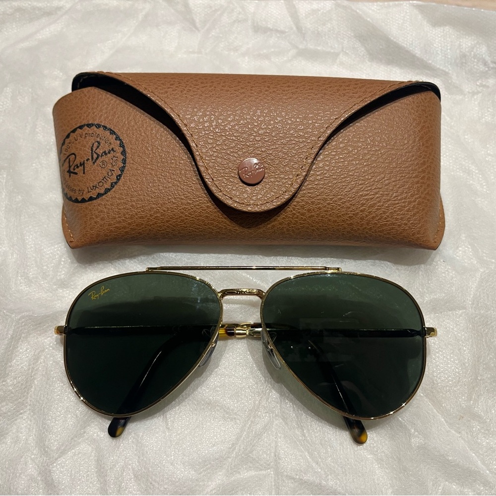 Ray-Ban Gold Aviator Sunglasses with Case